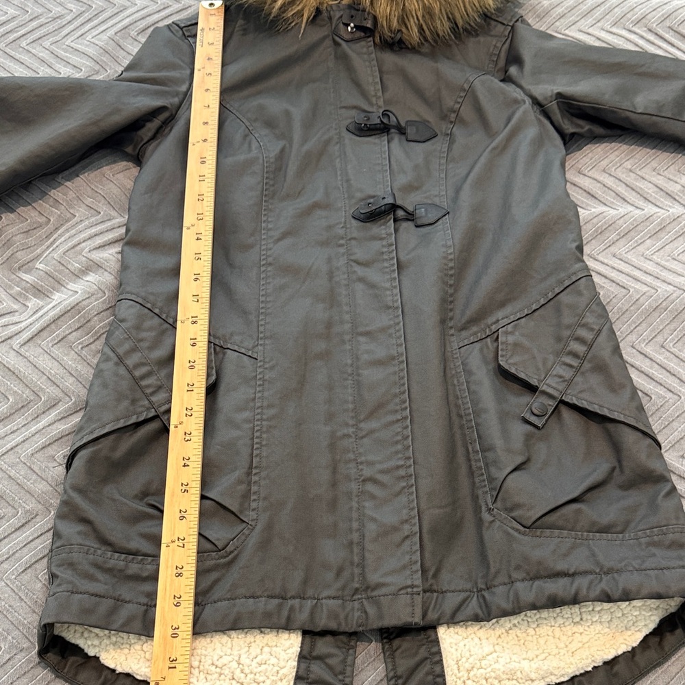 Oakley Parka Anorak Coat with Faux Fur Lined Hood Size XS - Picture 9 of 12